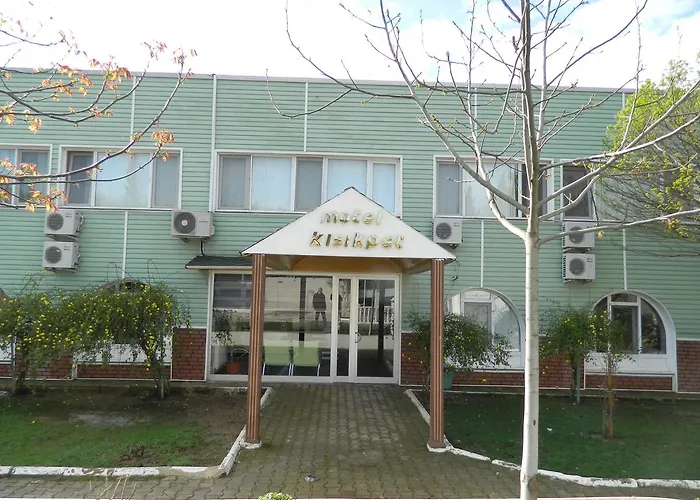 Kisikpet Hotel